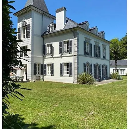 Domaine Mont-riant A شقة